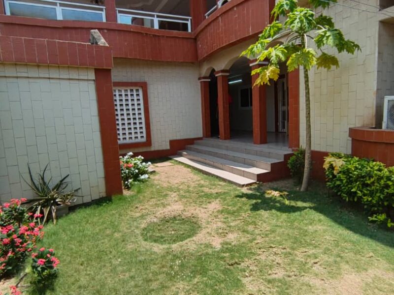 Appartement Cour unique Haut standing